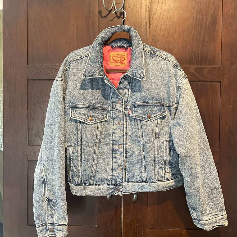 Levi's Padded Trucker Jacket - Picture 8 of 9
